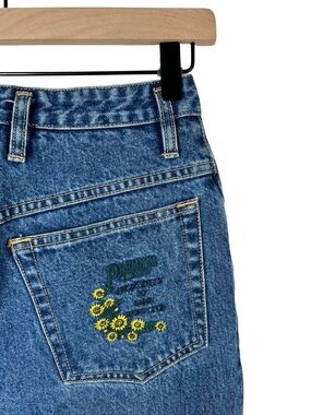 Vintage Paris Sport Club Sunflower Embroidered Mom Jeans Womens 3  Button Fly